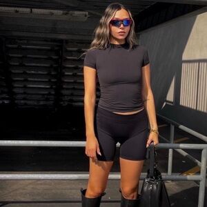 SKIMS Onyx Fits Everybody T-Shirt